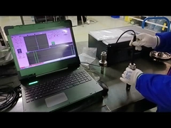 Draagbare eddy current apparatuur wordt gebruikt voor het inspecteren van tandwielschachten