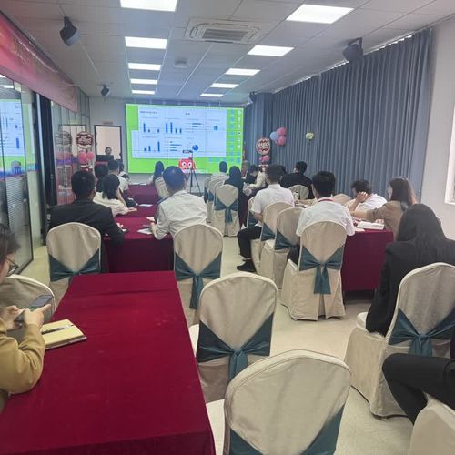 Het laatste nieuws van het bedrijf over Het door Desisen georganiseerde AI Skills Application Training Seminar werd op 24 april gehouden, met als thema: Embrace AI